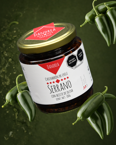 Salsa Chicharrón de Chile Serrano con Aceite de Oliva