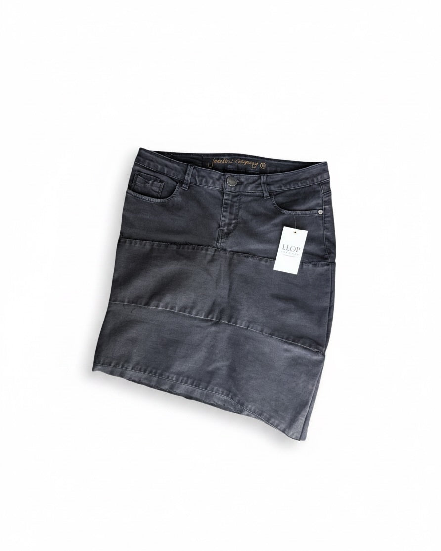 Falda asimetrica (TALLA 11)