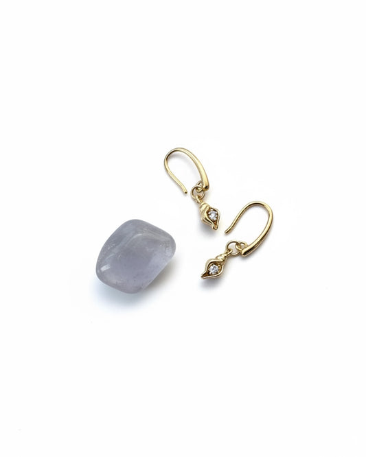 Aretes con charm de caracol