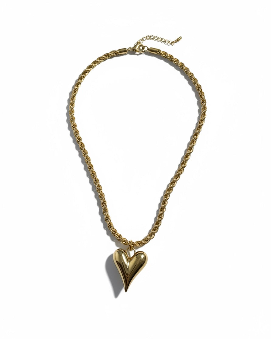 Collar corazon dorado