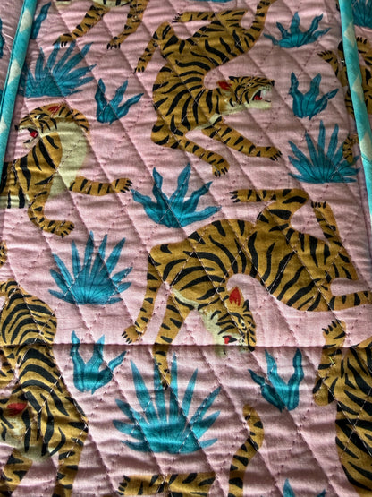 Tote rosa de tigres