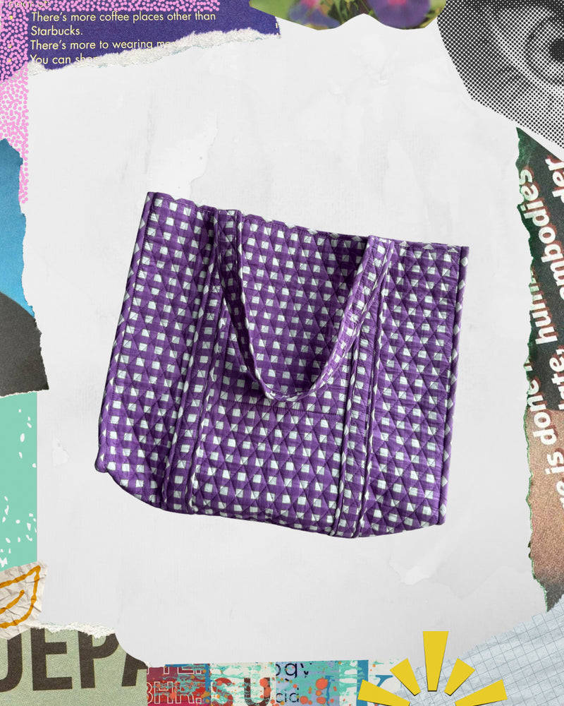Tote Morada con Cuadros