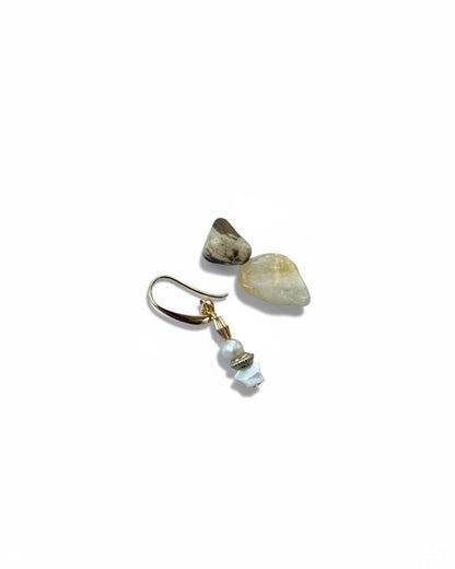 Aretes con perla de rio y estrellita