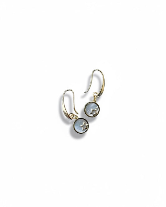 Aretes con charm de estrella