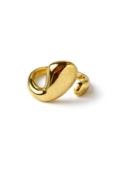 Anillo cross over dorado
