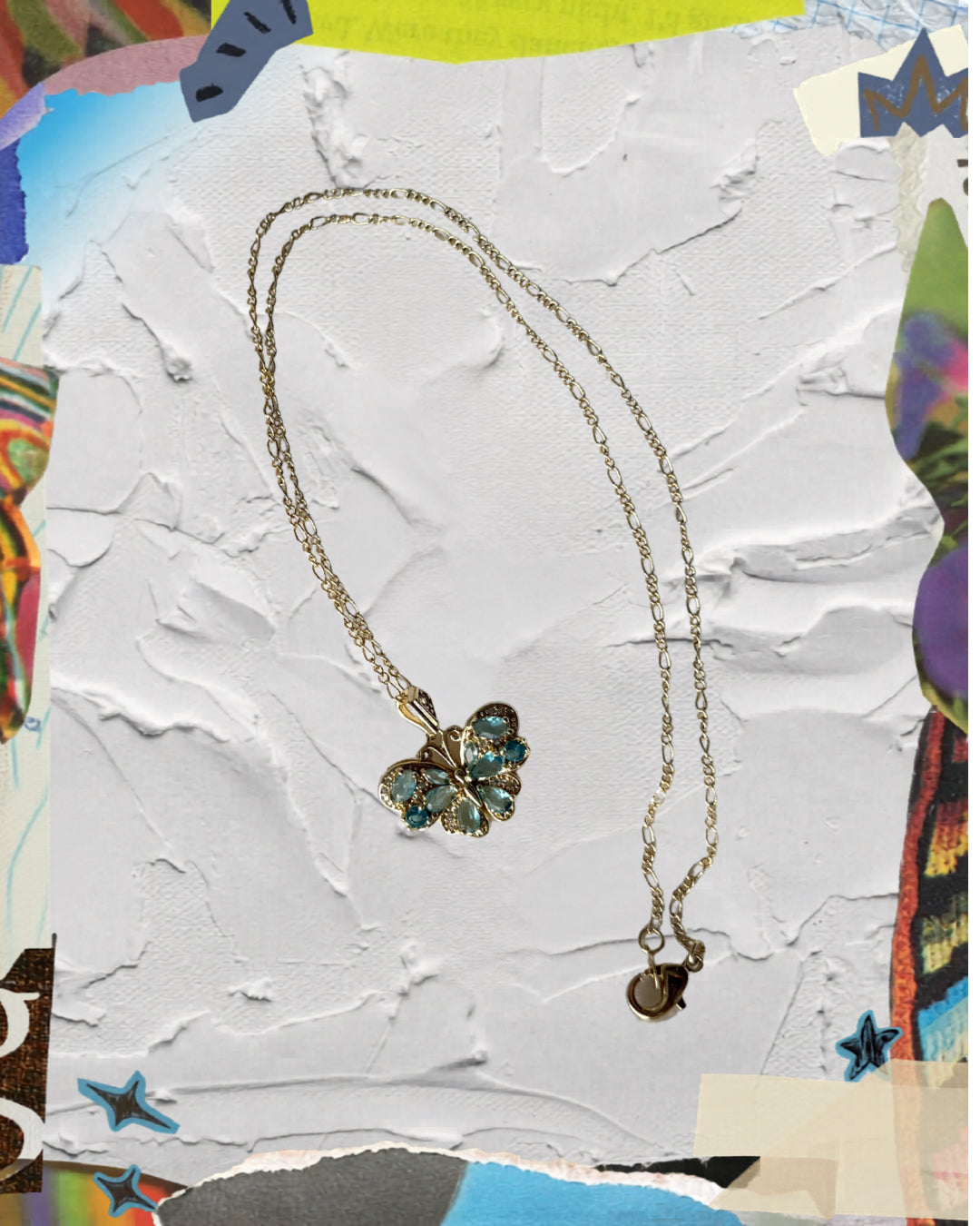 Collar mariposa azul