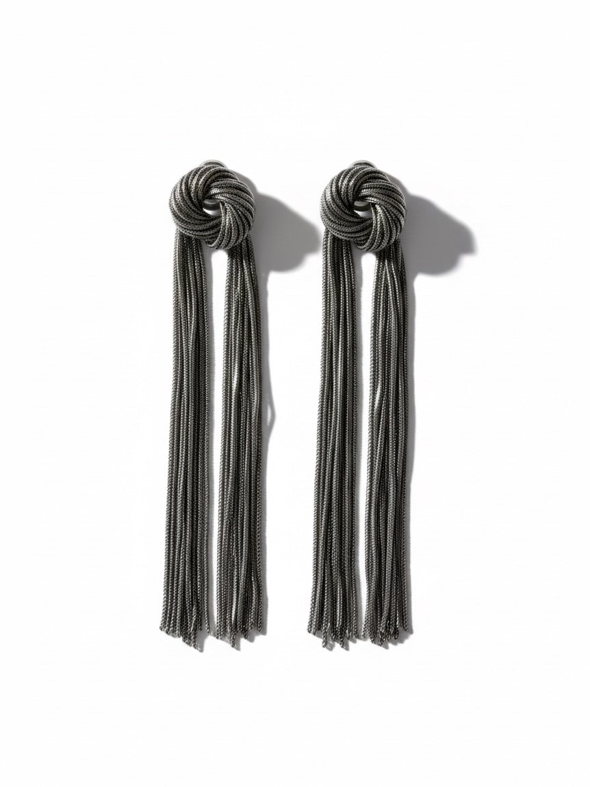 Aretes Rebel Knot