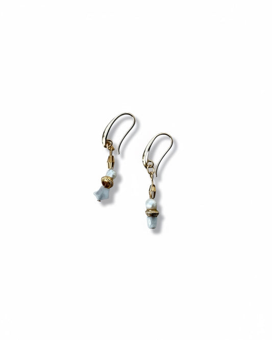 Aretes con perla de rio y estrellita