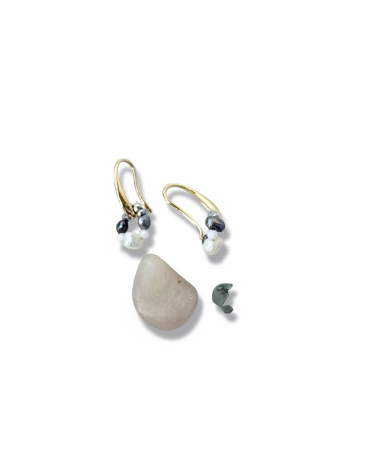 Aretes con perla de rio